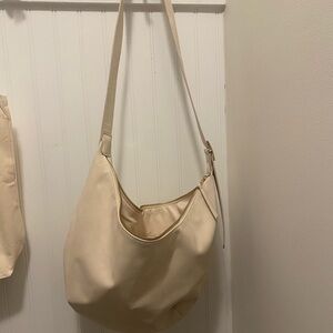 Universal Threads Cream Shoulder Bag - Unbranded Minimal Hobo Style